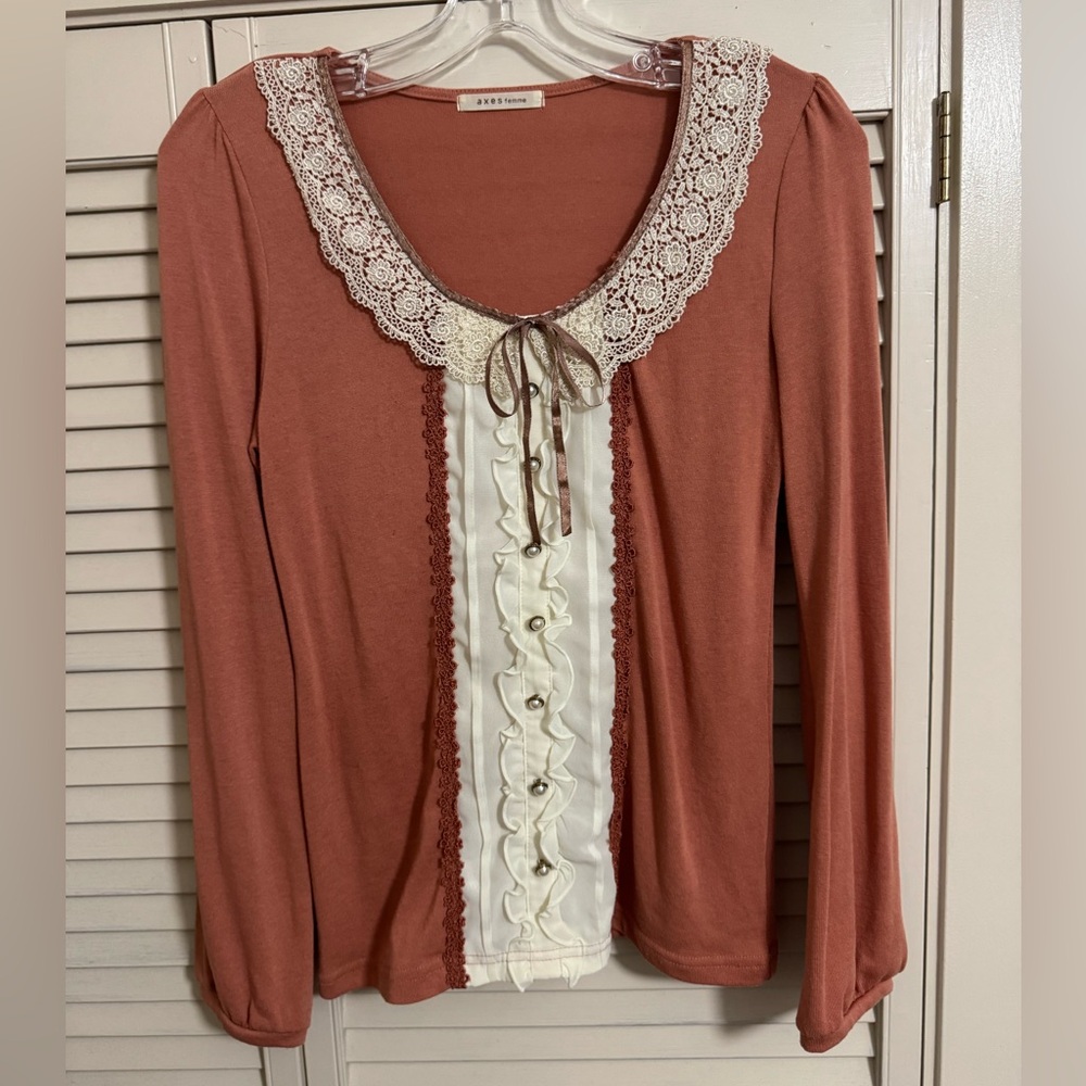 Beautiful Axes Femme Apricot crochet collar long sleeve top